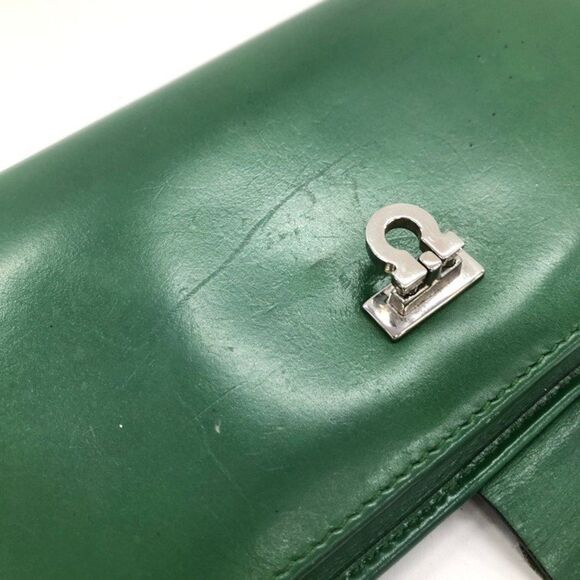 Salvatore Ferragamo | Emerald Green Gancini Smooth Leather Bi-fold Long Wallet - Picture 5 of 10